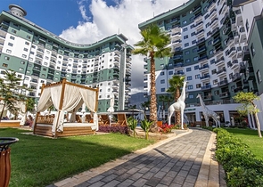 1+1 Furnished Apartment in Mahmutlar, Alanya with Resort Facilities