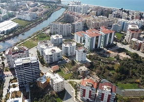 2+1 Apartment in Tosmur, Alanya with Resort-Style Facilities