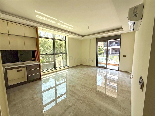 New 2+1 Apartment in Cleopatra District, Alanya