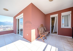 Spacious 4+1 Penthouse in Tosmur, Alanya with Resort Facilities