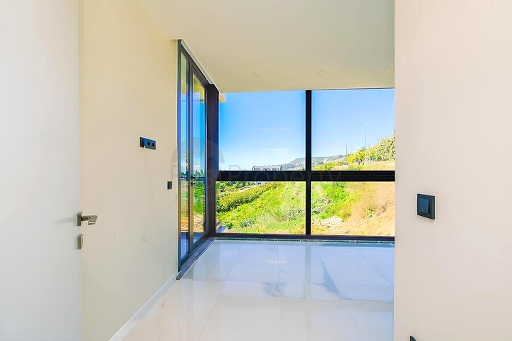 Modern 1+1 Apartment in Cleopatra District, Alanya with Full Facilities