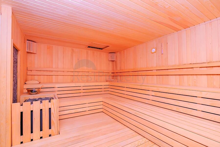 2+1 Apartment in Cleopatra, Alanya