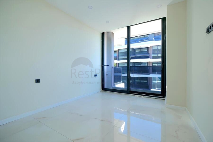 2+1 Apartment in Cleopatra, Alanya