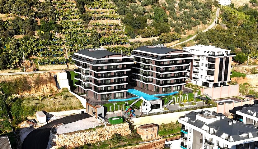 3+1 Duplex Apartment in Cleopatra, Alanya