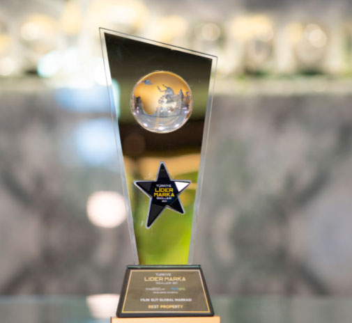 RestProperty awards and certificates